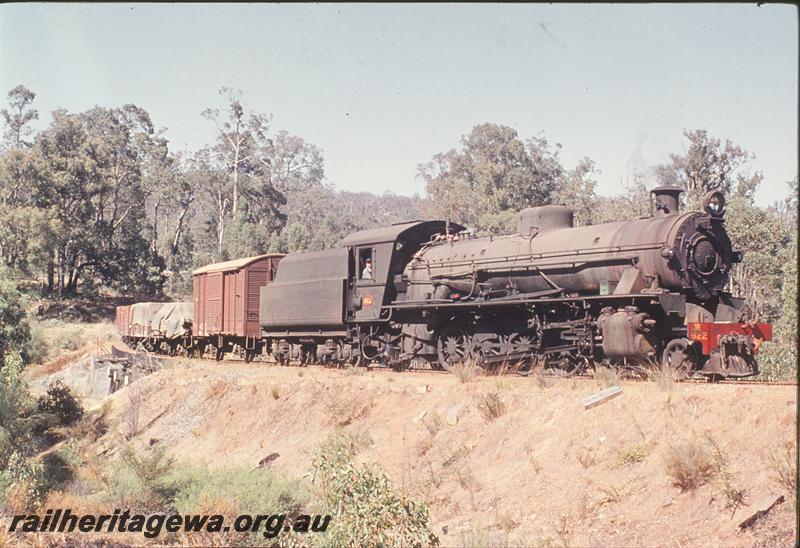 P12384
W class 922, 193 goods, on bridge, after splitting train. PN line.
