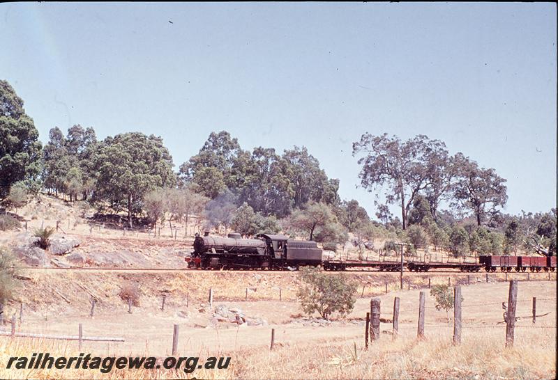 P12386
W class 922, 193 goods, with second part of train. PN line.
