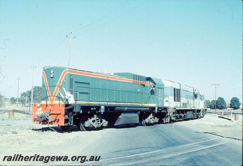 P12457
AB class 1533, on SG transfer bogies, being shunted into Midland Workshops by K class 204, K class 206.
