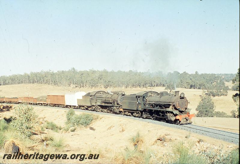 P12489
W class 940, S class 550 