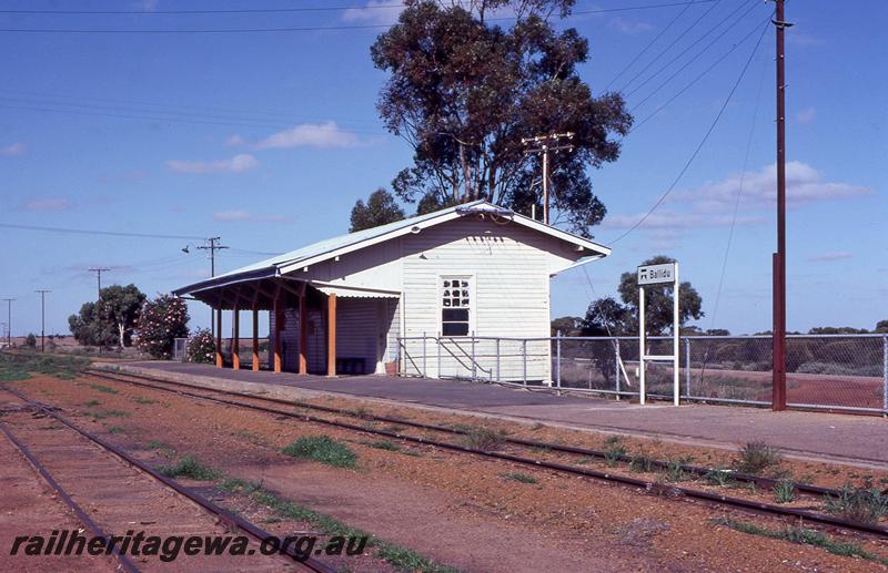 P12511
Station building, Ballidu, end view north side, EM line

