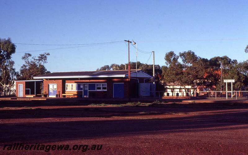 P12515
Station building, Morawa, side view, EM line
