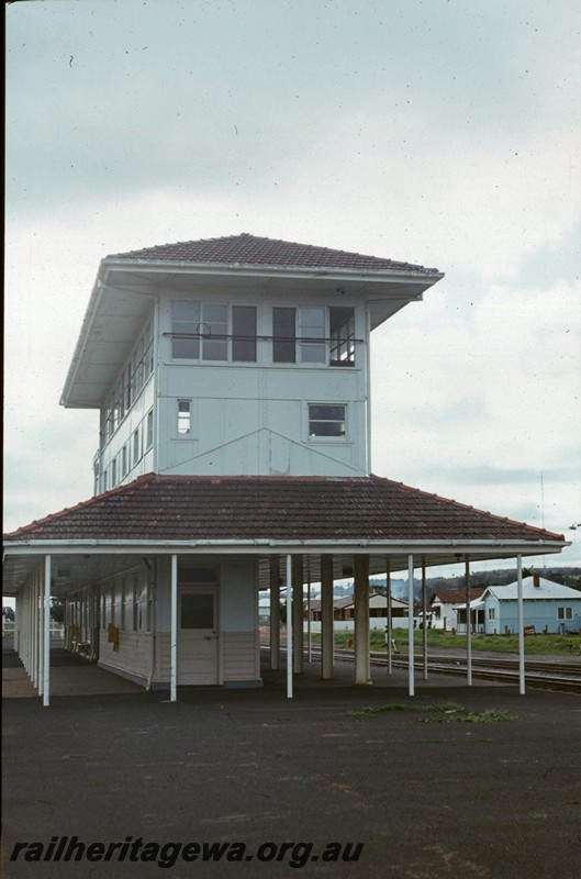 P13036
Elevated signal box, Brunswick Junction, SWR line, north end
