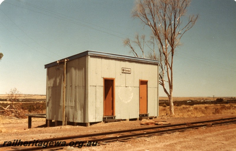 P13250
Station shed with nameboard, Kondut, Me line, end and trackside view.
