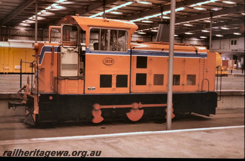 P13812
TA class 1808, Westrail Open Day, Kewdale, side view
