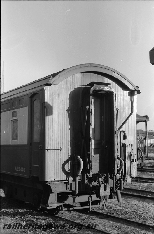 P13923
AZS class 446, ex MRWA JV class carriage, end view
