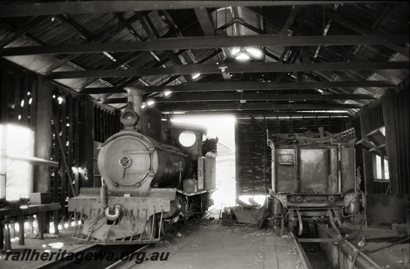 P14063
Millars G class 71, front view and a single tender, end view, loco shed, Yarloop.
