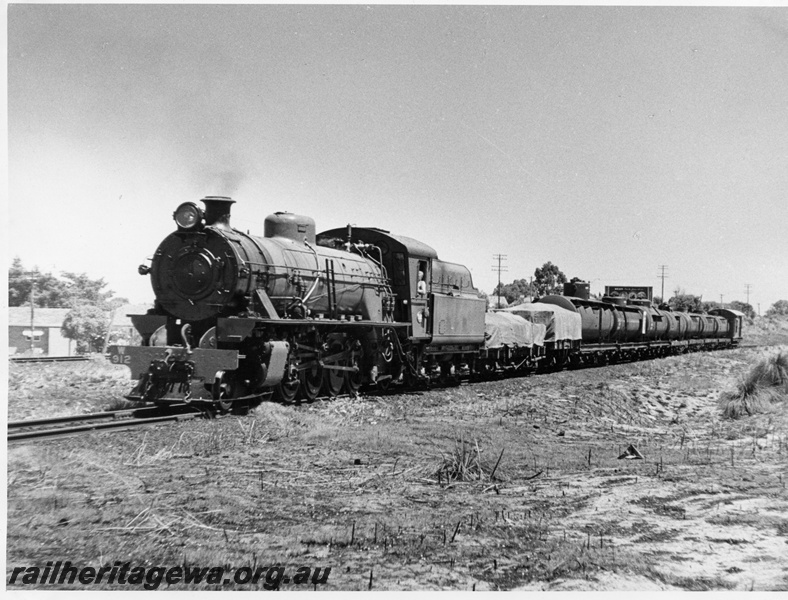 P14610
W class 912, Mosman Park, ER line, goods train

