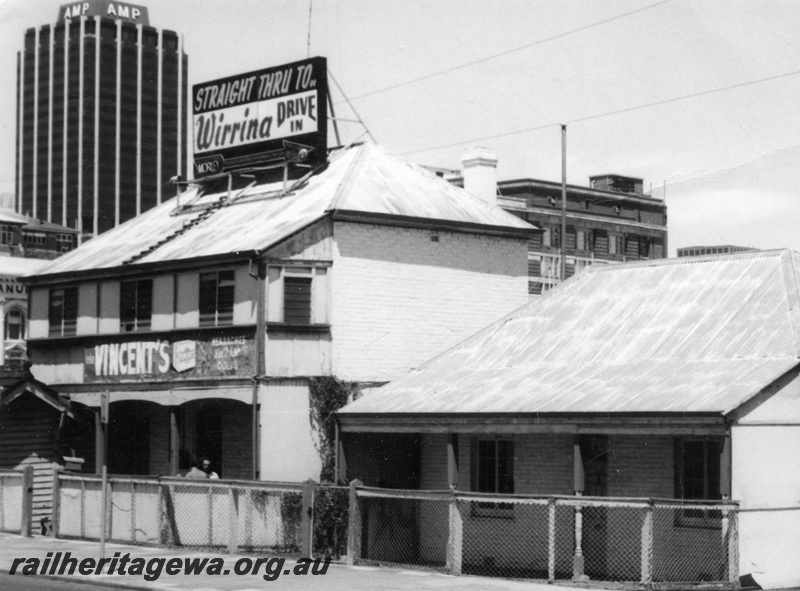 P14774
WAGR owned house located at No.1 Beaufort Street, at one stage leased by the WA Branch of the Australian Model Railway Association as their clubrooms, street side view, similar view to P9121
