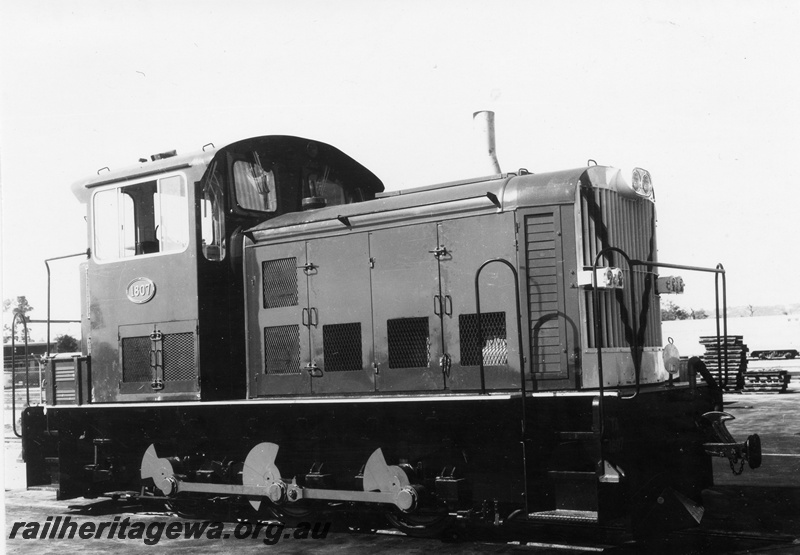 P15383
TA class 1807 diesel electric shunting locomotive pictured within the confines of Midland Workshops.
