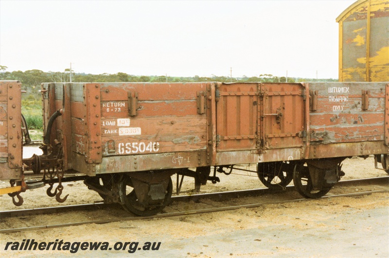 P15727
GS class 5040 four wheel medium sided wagon, brown livery with 