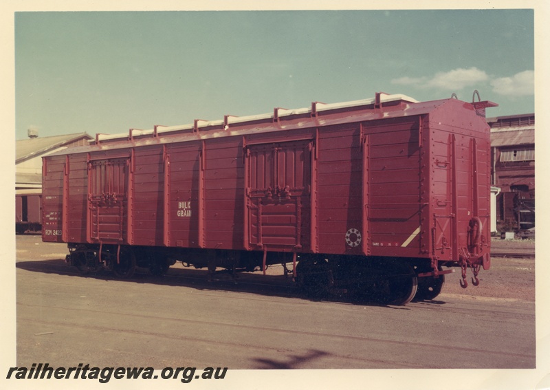 P16039
RCW class 2423 wagon with 