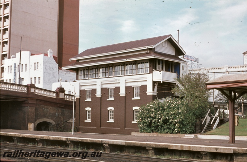 P16658
Signal box C, platform, canopy, Barrack Street bridge, Perth station
