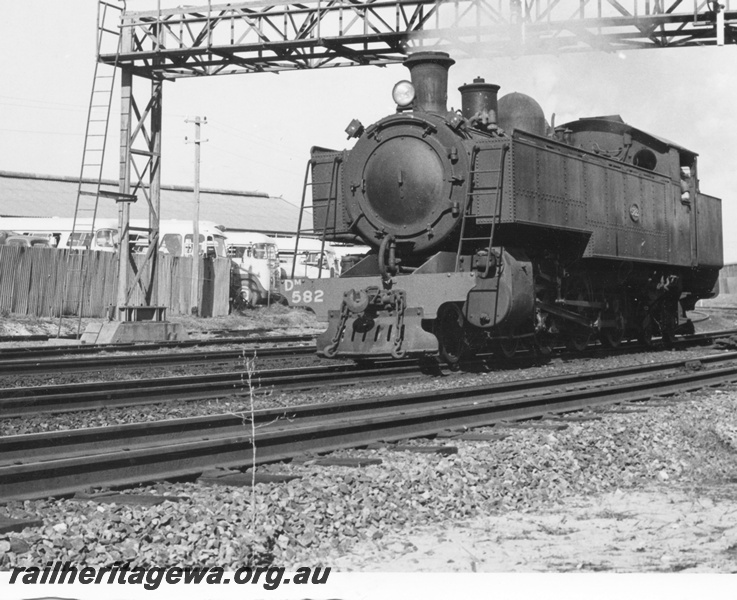 P17006
DM class 582, bus depot, signal gantry, Pier Street Perth, ER line, front and side view, c1966
