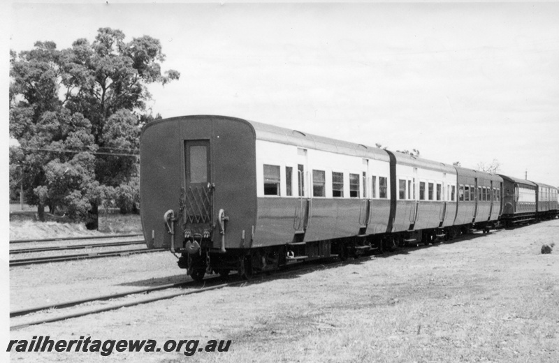 P17719
AJ Class suburban carriages, AKB Class 60 suburban carriage with brake compartment, end and side view, Armadale, SWR line.
