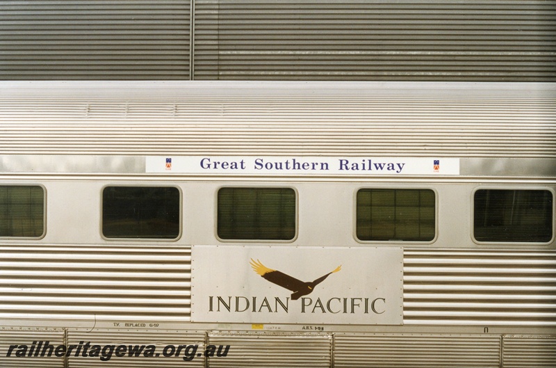 P17977
Stainless steel carriage, bearing 