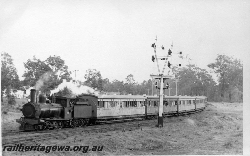 P18256
G class 233, on 