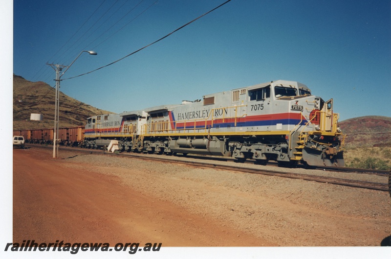 P19043
Hamersley Iron (HI) C44-9W class 7075 and 7080 at Tom Price mine.
