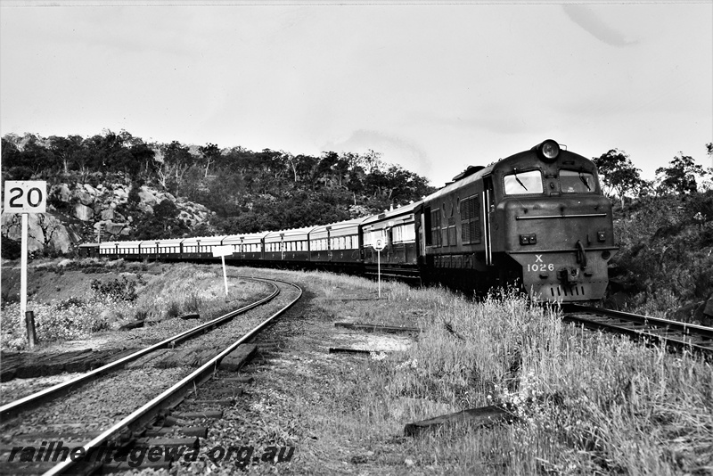 P20342
X class 1026 hauling the refurbished Australind set on a Special to Spencers Brook and return  having exited the Swan View Tunnel  stopped for a publicity photo. ER line, similar view to T00075
