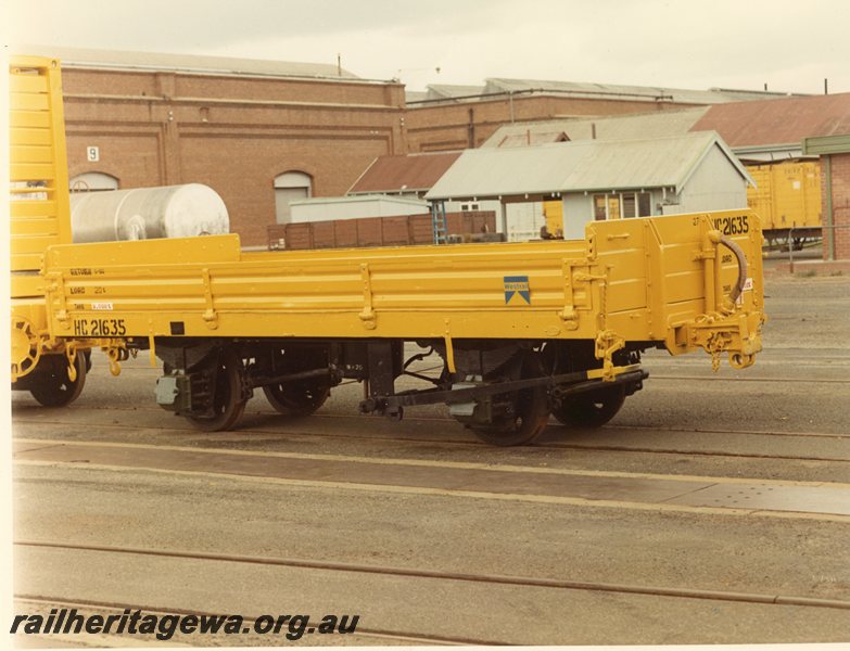 P20710
HC class 21635, Midland Workshops, ER line, side and end view
