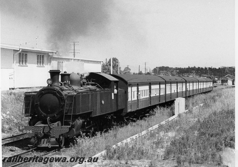 P20810
DD class 596, on Royal Show train, comprising AYB class and 4 AY class carriages, houses, Subiaco, ER line, front and side view 
