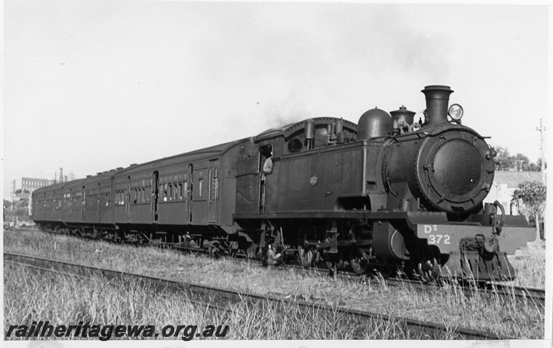 P20820
DS class 372, with passenger train comprising larch green AY class and AYB class carriages, departing Daglish, ER line, side and front view
