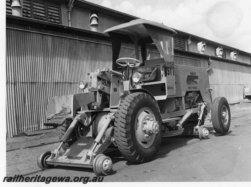 P20825
ST11 road-rail shunting tractor. Midland Workshops. Front and side view
