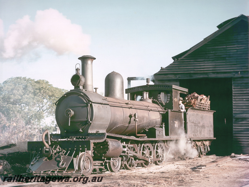 P20901
Millars G class 71 at the locomotive shed Yarloop. SWR line
