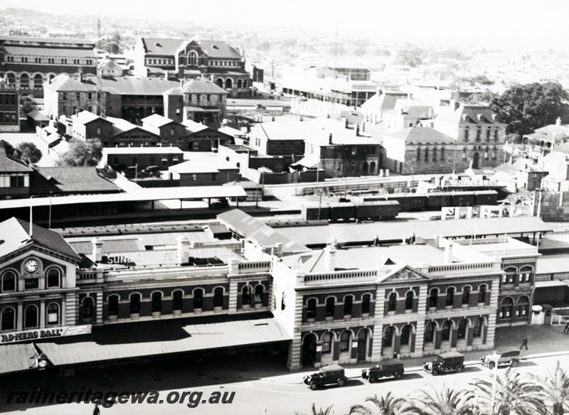 P20907
Perth Railway Station - Wellington Street entrance. Photo taken from GPO shows Horseshoe Bridge and Perth Boys School in the  background.  ER line.
