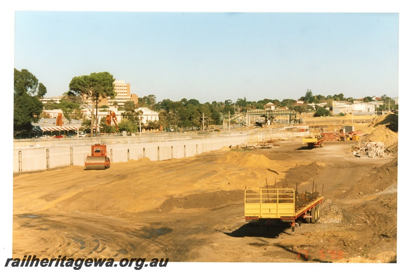 P21237
Subiaco Station - earth works for sinking of station. ER line
