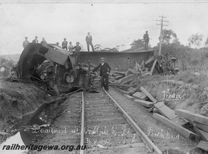 P21308
Derailed loco, EC class 247 and wagons including R class 4606 at the 66 mile point, Mokine, ER line, view from Perth end along the track. Date of derailment 5/9/1904, Same as P01047
