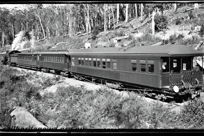 P21537
E class loco , AD class carriage,  AL class carriage,  AM class 313 carriage, Commissioner's inspection train, Donnybrook to Bridgetown section, PP line,  view along the train from the end towards the front. See also P21522
