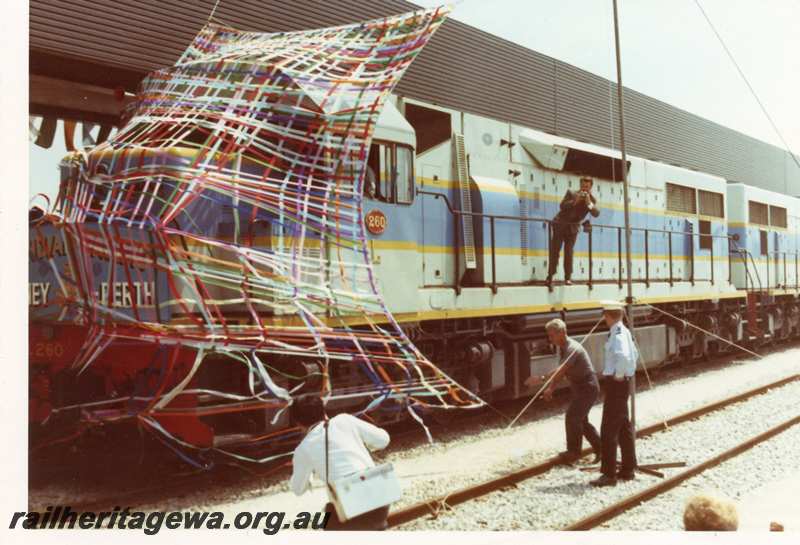 P21668
L Class 260 and L Class 261, double heading the first 