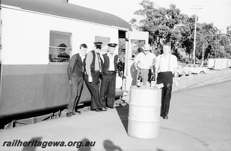 P22096
Crew of last Chidlow passenger train standing in front of ADG railcar. ER line.
