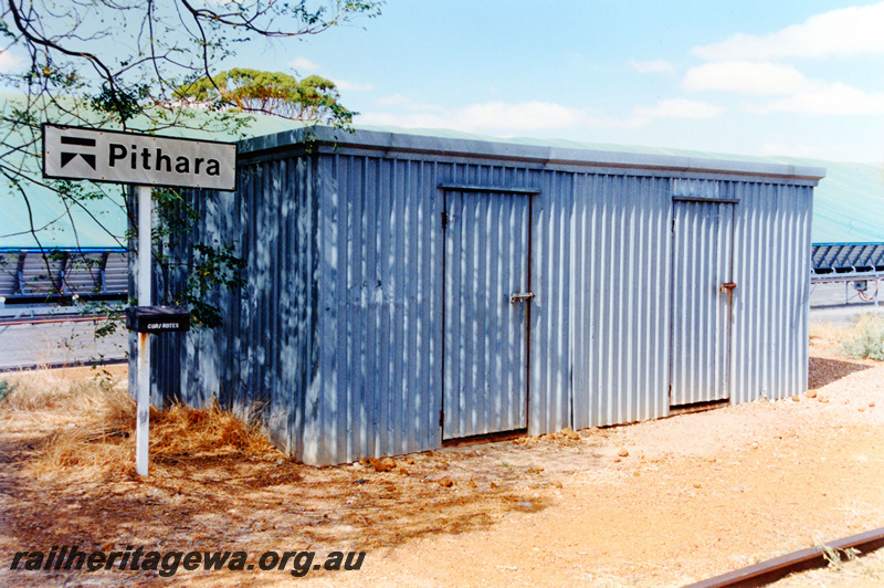 P23096
Station shed, wheat bin, Pithara, EM line
