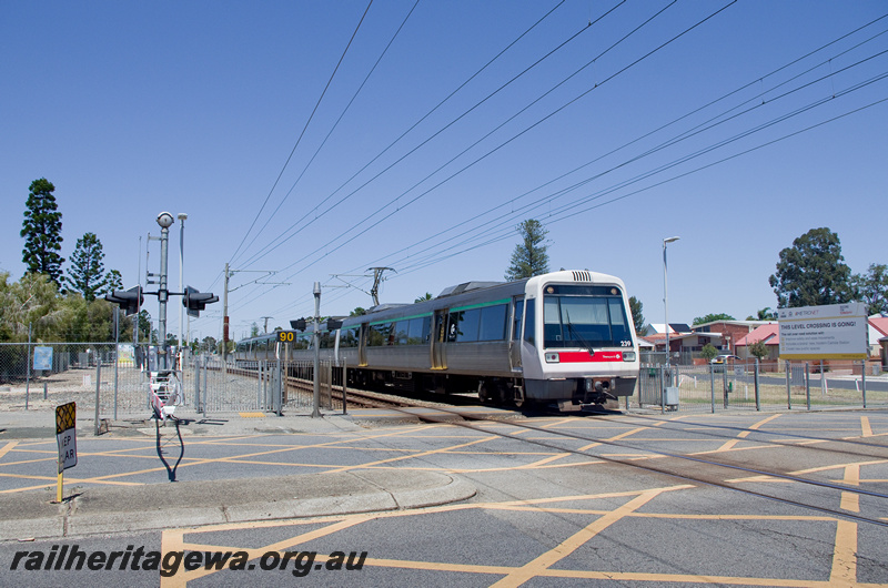 P23192
A series EMU set 39, level crossing, Mint Street Carlisle SWR line, side and end view
