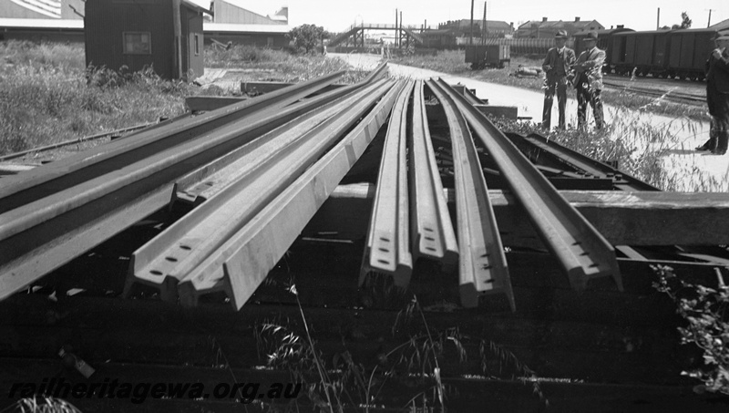 P23452
Rails in yard, officials, footbridge, North Fremantle, ground level view

