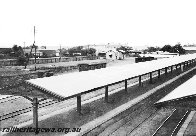 P23615
Platforms, tracks, canopies, Kalgoorlie station, EGR line, view from elevated position
