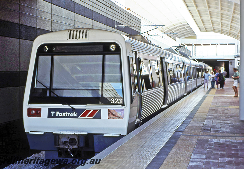 P23650
AEB class trailer 323, AEA class 223, comprising EMU set 23, platform, canopy, passengers, Perth, ER line, rear and side view
