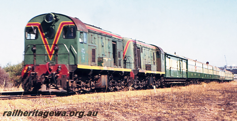 P23670
MRWA F class 41 and another diesel loco double heading ARHS tour train to Dwellingup, PN line, front and side view
