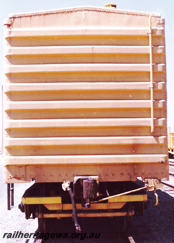 P23687
WSW class 30631 workmen's van - end view
