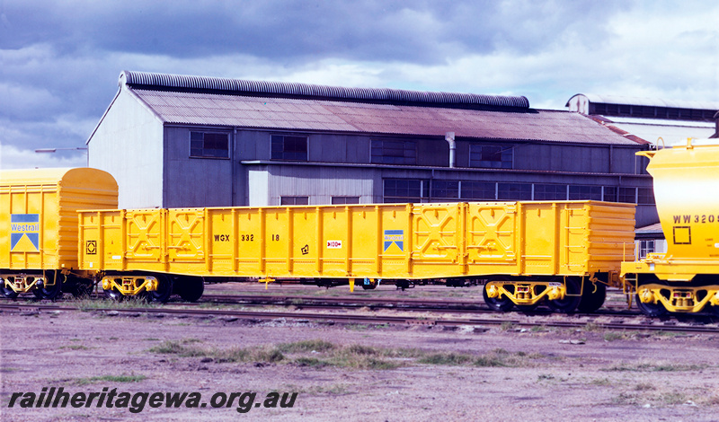 P23703
WGX class 33218 standard gauge open wagon - side view
