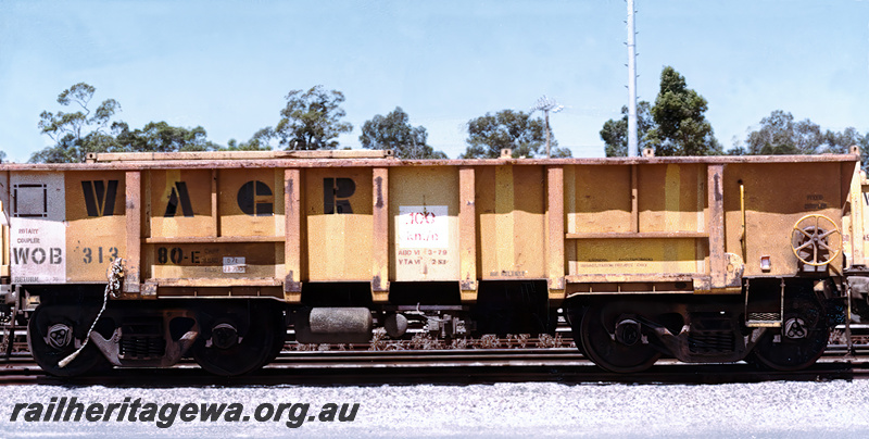 P23711
WOB class 31380 iron ore wagon - side view
