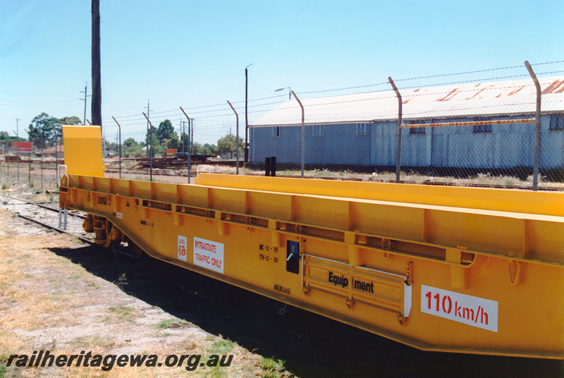 P23761
WFBY class flat wagon 30093C (part), side and end view, 
