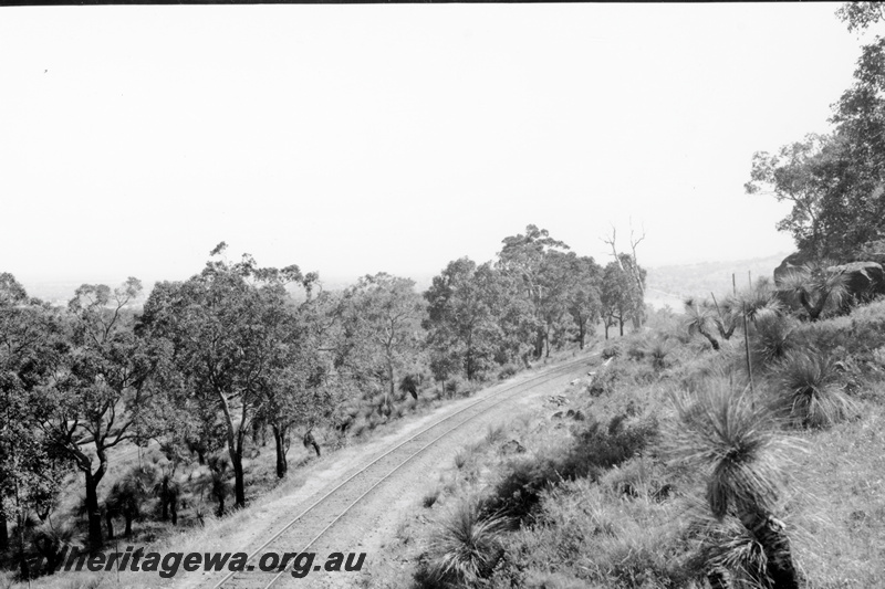 P23784
Track on a leg of the Zig Zag, UDRR line, trackside view looking along the line
