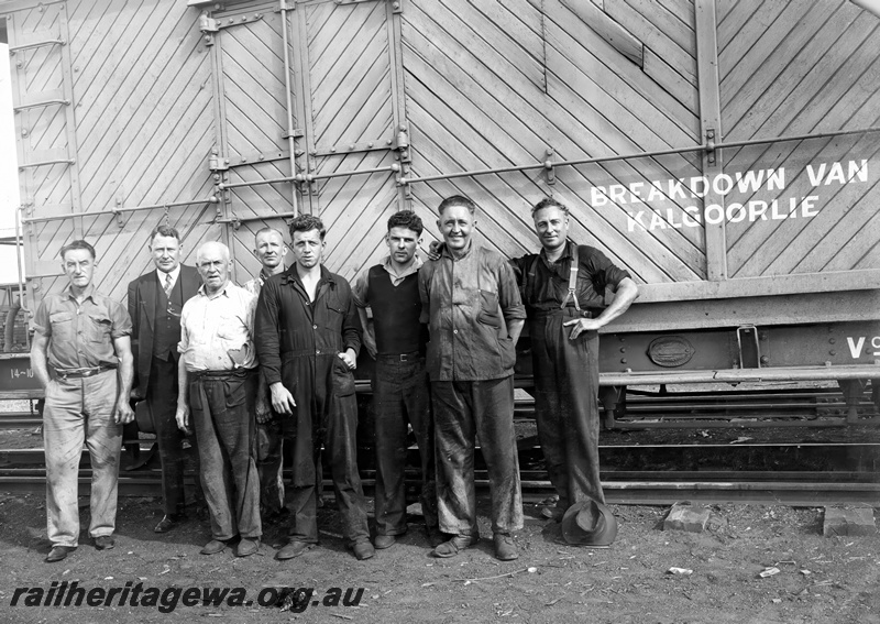 P23824
Group photo, Mechanical Inspector and workers, in front of Kalgoorlie Breakdown Van, Parkeston, EGR line
