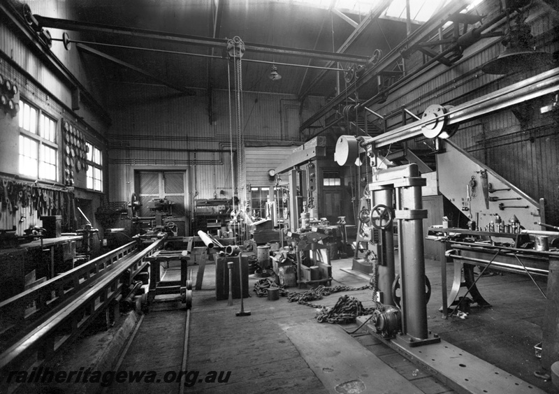 P23835
Test Room, various machinery, Midland workshops, Midland, ER line, general interior view
