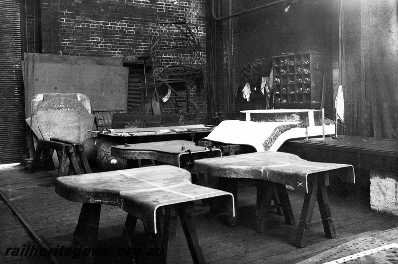 P23839
Marking tables, Boiler shop, pigeonhole cupboard, roller door, Midland workshops, Midland, ER line, interior view
