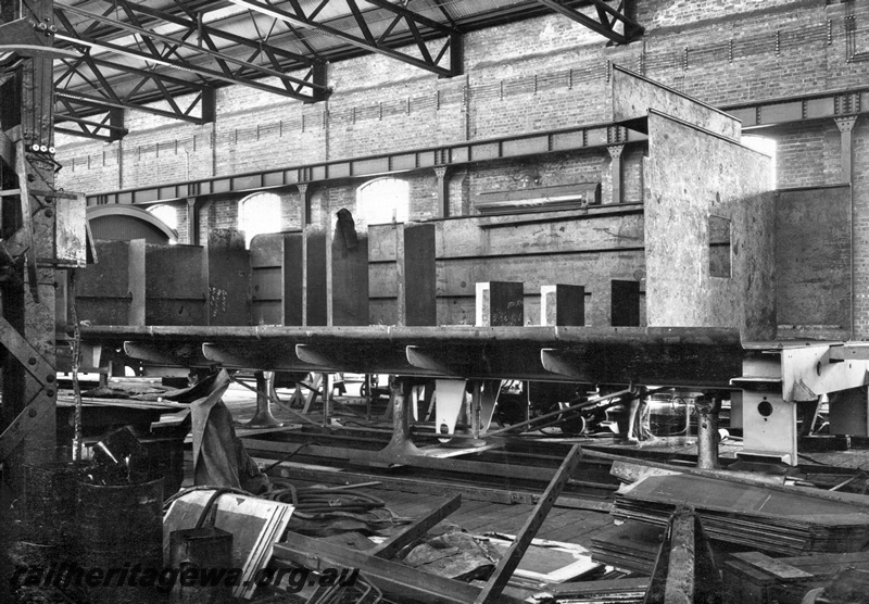 P23864
S class loco tender construction, baffle plates, ends, sides, Midland workshops, Midland, ER line, interior view from floor level
