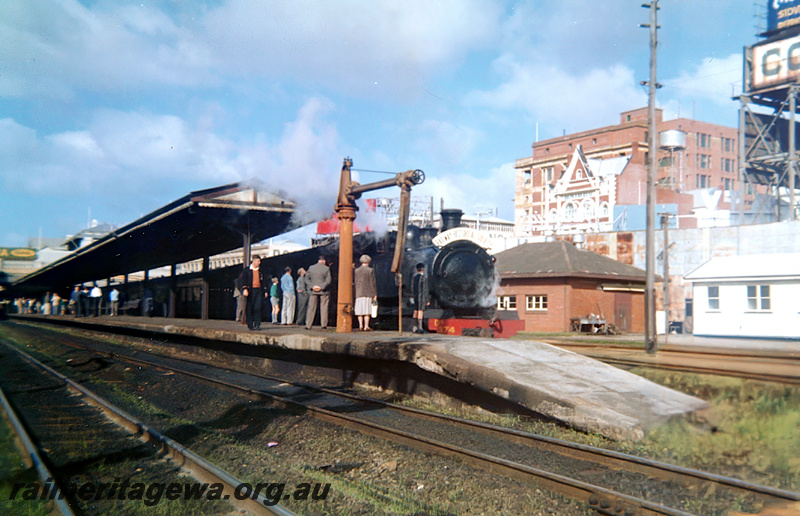 P23999
DS class 374, Fremantle dock, water column, Perth station,  on ARHS tour train Perth to Perth via Fremantle, Jandakot and Armadale, side and front   view of the train, ER line, See also T03387
